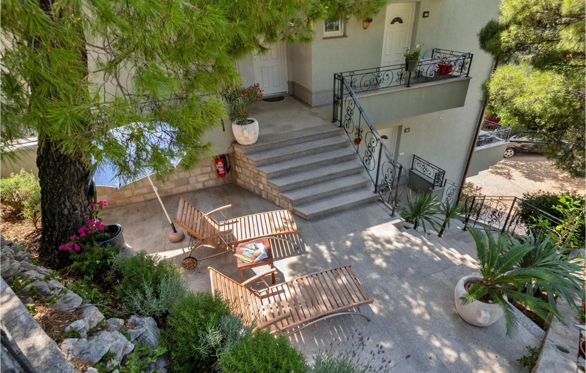 1 Bedroom Stunning Apartment In Makarska Zewnętrze zdjęcie